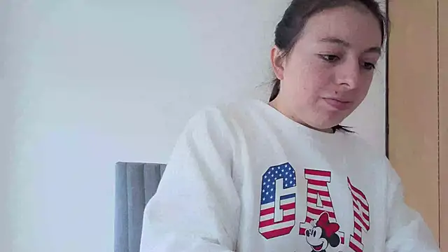 MiaKimky online show from 10.08.25