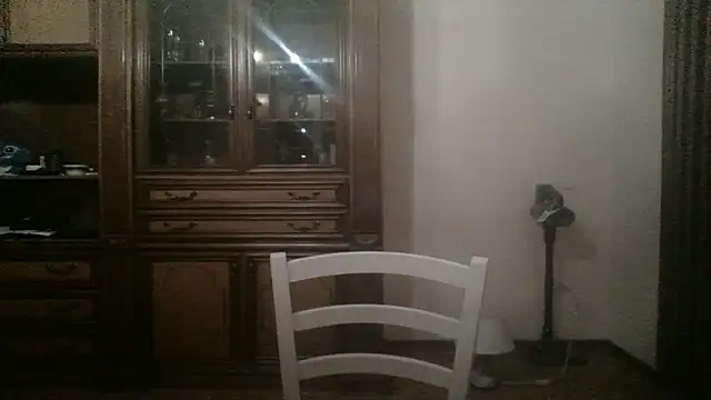 Snapshot of SarettaB90 chatting on 12.21.25 SarettaB90 online show from 12.21.25