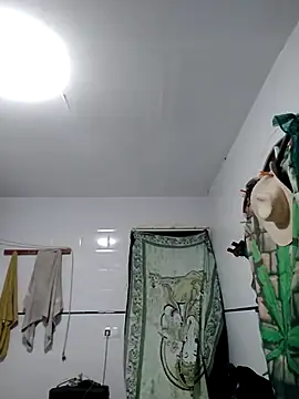 Snapshot of Zk1980 chatting on 12.02.25 Zk1980 online show from 12.02.25