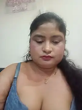 Snapshot of hornyriyanka chatting on 06.29.26 hornyriyanka online show from 06.29.26