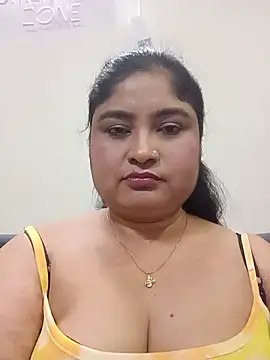 Snapshot of hornyriyanka chatting on 07.30.26 hornyriyanka online show from 07.30.26
