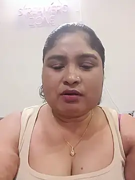 Snapshot of hornyriyanka chatting on 07.31.26 hornyriyanka online show from 07.31.26