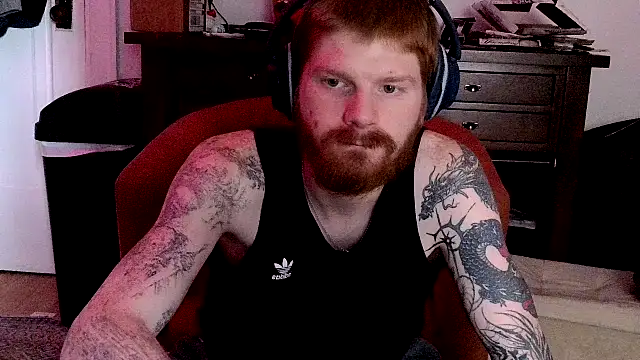 Snapshot of Magnetic127 chatting on 11.24.25 Magnetic127 online show from 11.24.25