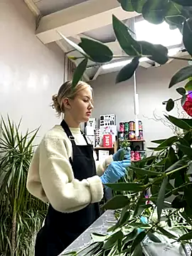 Snapshot of CandyVice chatting on 10.07.25 CandyVice online show from 10.07.25