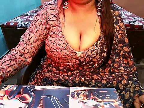 PREETI BABY online show from 04.19.26