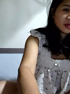 Snapshot of Maria2299 chatting on 09.29.25 Maria2299 online show from 09.29.25
