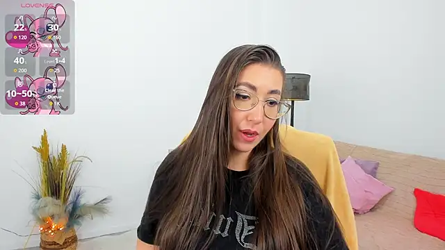 Snapshot of Kylie_Kathy chatting on 11.05.25 Kylie Kathy online show from 11.05.25