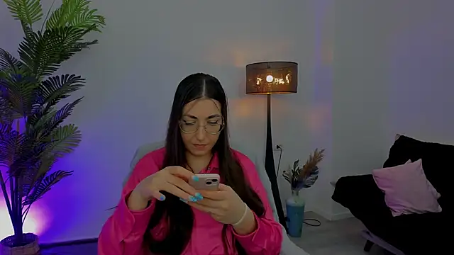 Snapshot of Kylie_Kathy chatting on 01.08.26 Kylie Kathy online show from 01.08.26