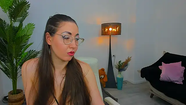 Snapshot of Kylie_Kathy chatting on 01.10.26 Kylie Kathy online show from 01.10.26