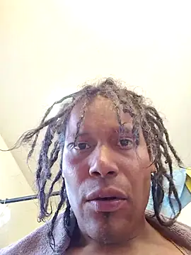 Snapshot of uratre chatting on 03.28.26 uratre online show from 03.28.26