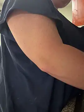 Snapshot of kittenxd4 chatting on 09.08.25 kittenxd4 online show from 09.08.25