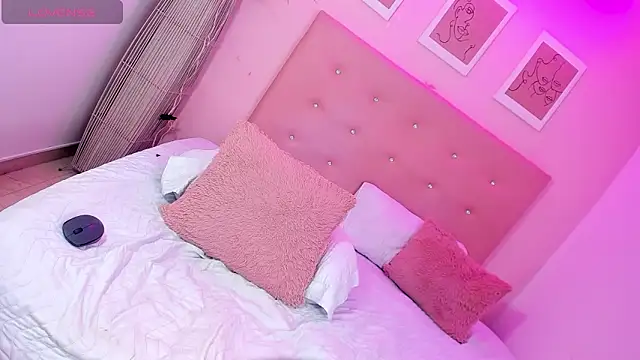 Snapshot of ANNIE_DOLCE_ chatting on 01.17.26 ANNIE DOLCE online show from 01.17.26