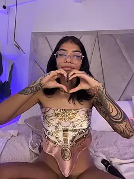 TweetiePieXXX online show from 03.08.26