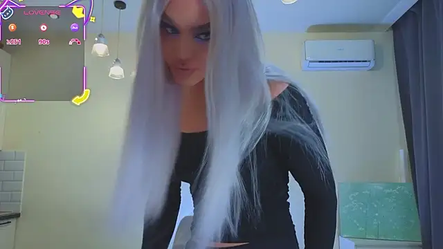 Snapshot of katebxtch chatting on 03.08.26 katebxtch online show from 03.08.26