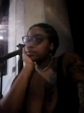 Snapshot of SheilaCoopers_ chatting on 09.16.25 SheilaCoopers online show from 09.16.25