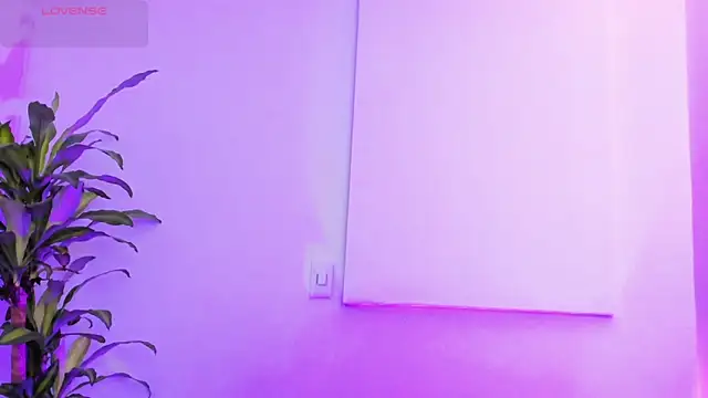 MacarenaSmith online show from 12.15.25