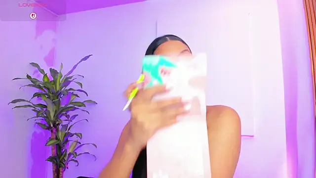 MacarenaSmith online show from 12.16.25