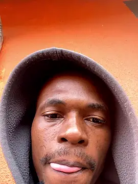 Snapshot of BaggyDirt chatting on 01.17.26 BaggyDirt online show from 01.17.26