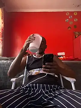 Snapshot of BaggyDirt chatting on 02.25.26 BaggyDirt online show from 02.25.26