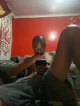 Snapshot of BaggyDirt chatting on 03.28.26 BaggyDirt online show from 03.28.26