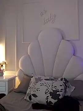 Kaylachannell online show from 06.30.26