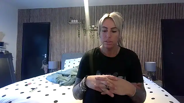 poppyinga1 online show from 01.11.26