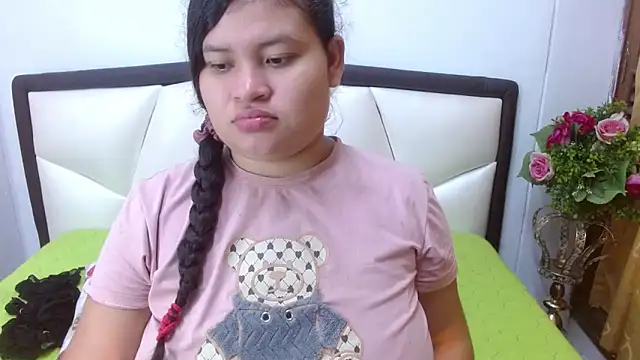 Madison Copers online show from 10.12.25