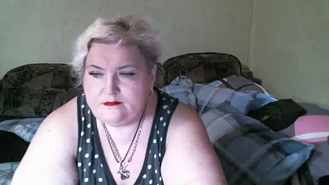 Snapshot of Lana555 chatting on 09.10.25 Lana555 online show from 09.10.25