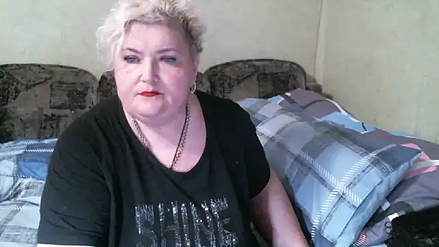 Snapshot of Lana555 chatting on 09.13.25 Lana555 online show from 09.13.25