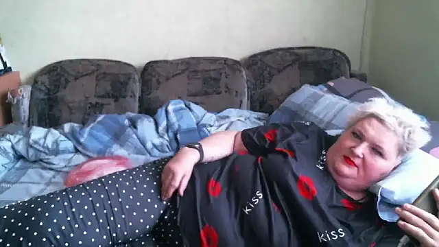 Snapshot of Lana555 chatting on 09.17.25 Lana555 online show from 09.17.25