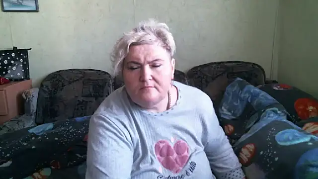 Snapshot of Lana555 chatting on 10.04.25 Lana555 online show from 10.04.25