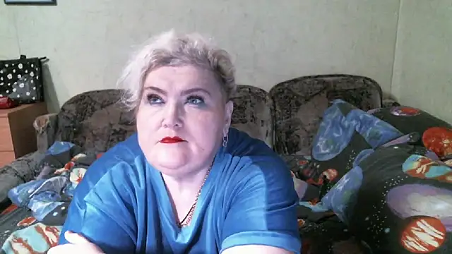 Snapshot of Lana555 chatting on 10.04.25 Lana555 online show from 10.04.25