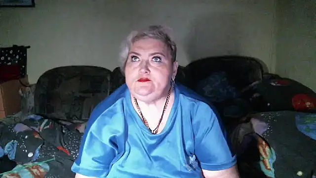 Snapshot of Lana555 chatting on 10.05.25 Lana555 online show from 10.05.25