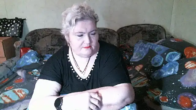 Snapshot of Lana555 chatting on 10.11.25 Lana555 online show from 10.11.25