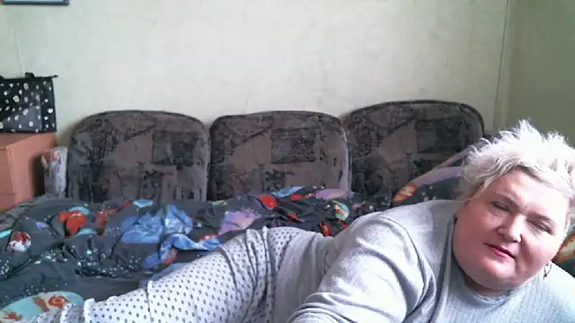 Snapshot of Lana555 chatting on 10.16.25 Lana555 online show from 10.16.25