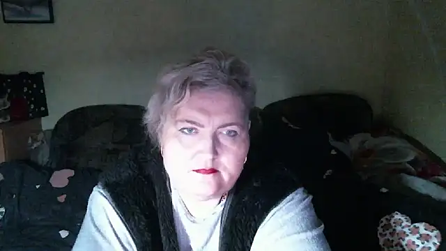 Snapshot of Lana555 chatting on 11.08.25 Lana555 online show from 11.08.25