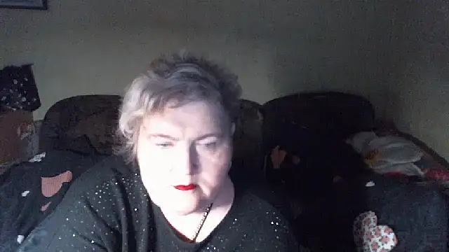 Snapshot of Lana555 chatting on 11.12.25 Lana555 online show from 11.12.25