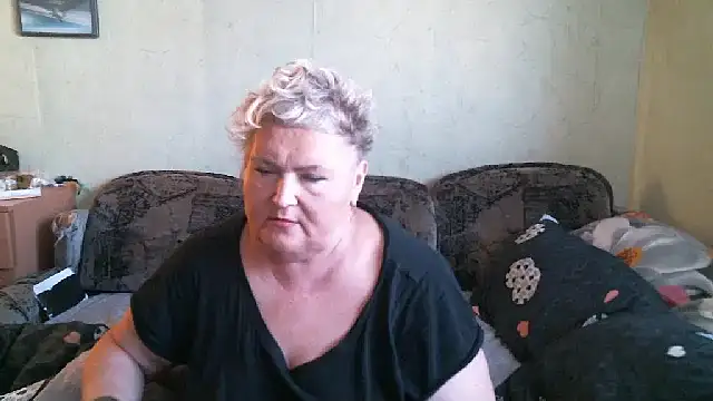 Snapshot of Lana555 chatting on 12.05.25 Lana555 online show from 12.05.25