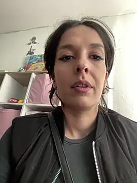 Piggiteablacktea online show from 04.17.26