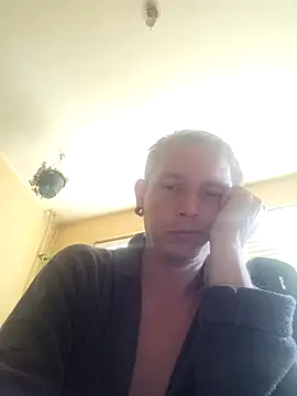 piercingpik online show from 04.22.26