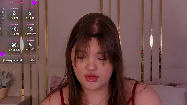 Snapshot of EmilyHyde chatting on 01.15.26 EmilyHyde online show from 01.15.26