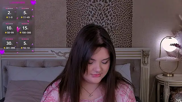 Snapshot of EmilyHyde chatting on 02.20.26 EmilyHyde online show from 02.20.26