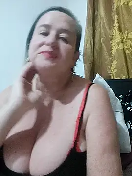 Snapshot of Miss-tetas chatting on 10.17.25 Miss-tetas online show from 10.17.25