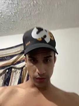 Snapshot of Camachito332 chatting on 04.07.26 Camachito332 online show from 04.07.26