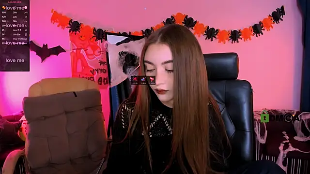 Snapshot of barbara_crazy chatting on 11.03.25 barbara crazy online show from 11.03.25