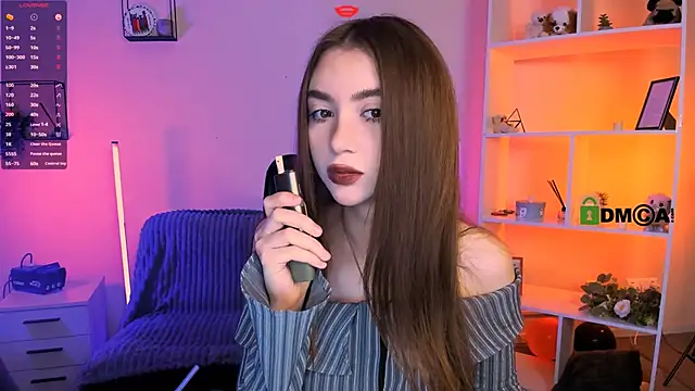 Snapshot of barbara_crazy chatting on 11.10.25 barbara crazy online show from 11.10.25