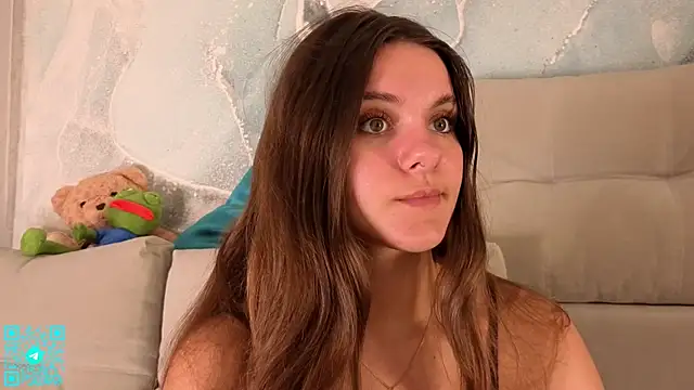 Snapshot of chloemilka chatting on 07.16.26 chloemilka online show from 07.16.26