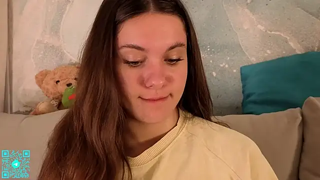 Snapshot of chloemilka chatting on 07.20.26 chloemilka online show from 07.20.26