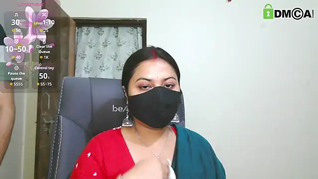 SassyWildCouple online show from 04.24.26