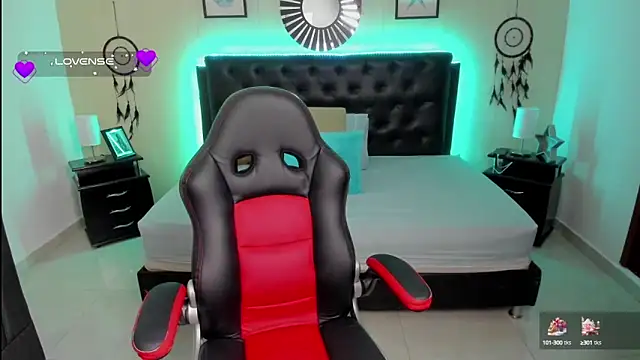 Snapshot of LolaVillalobos chatting on 10.03.25 LolaVillalobos online show from 10.03.25